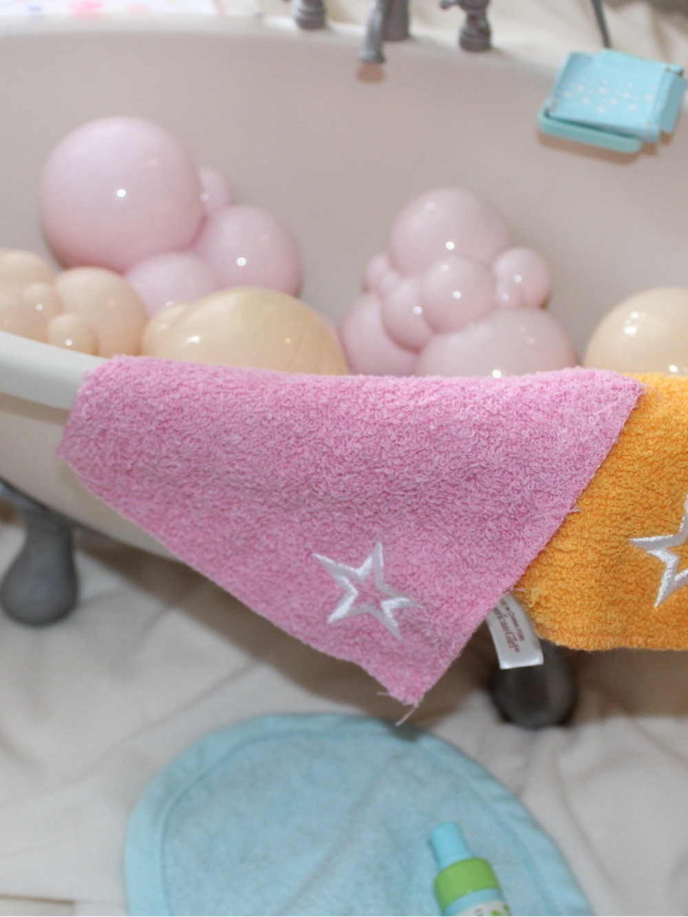 American girl doll bathtub and shower set